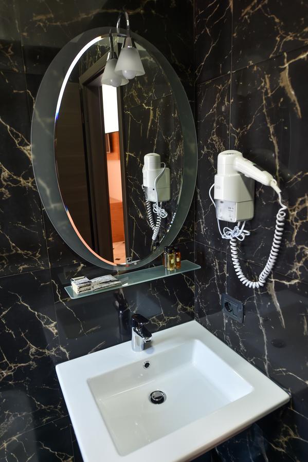 Hotel Pandora Residence Тирана Экстерьер фото