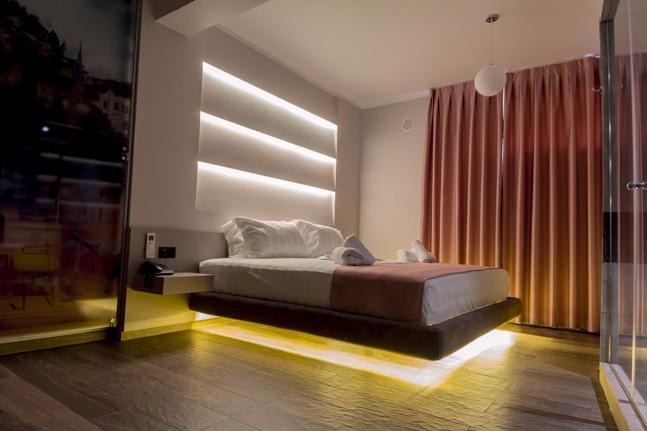 Hotel Pandora Residence Тирана Экстерьер фото